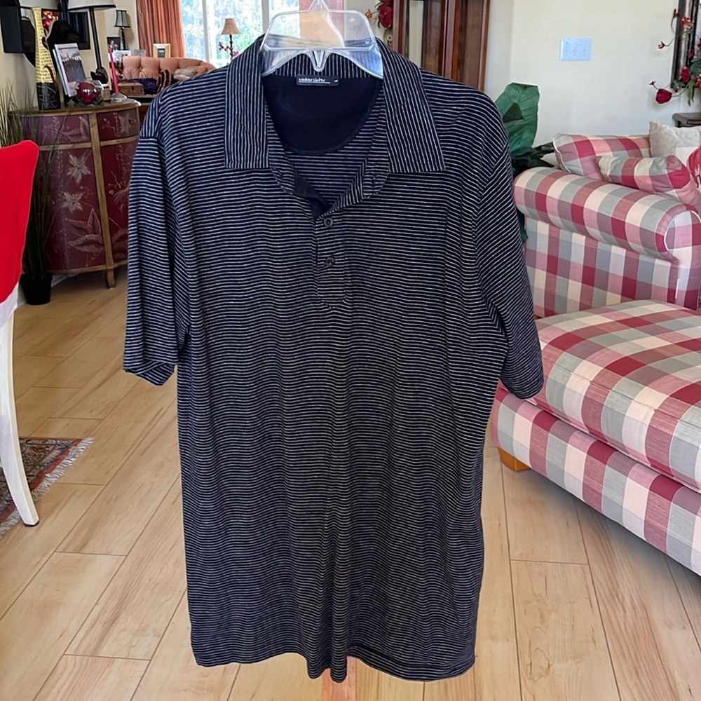 Black Polo Shirt with Classic Collar and Short Sleeves L
